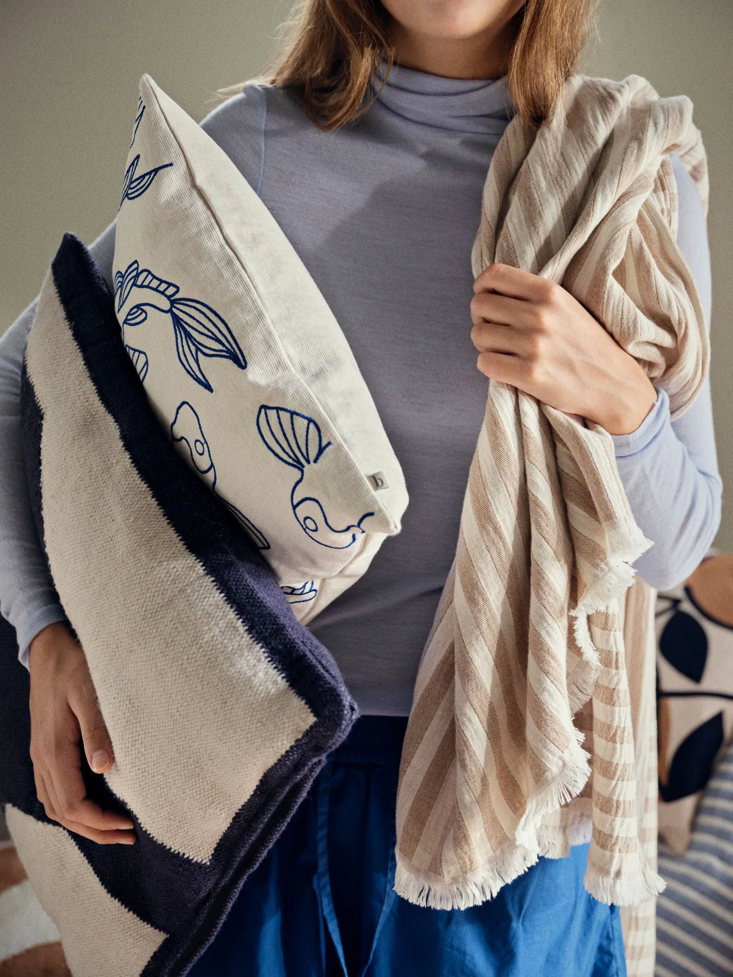 Koi kussenhoes 50x50 cm, Intense blue Broste Copenhagen