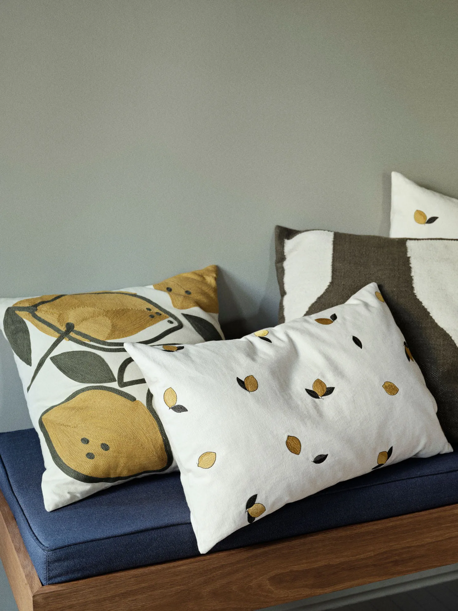Lemon kussenhoes 40x60 cm, Golden yellow Broste Copenhagen