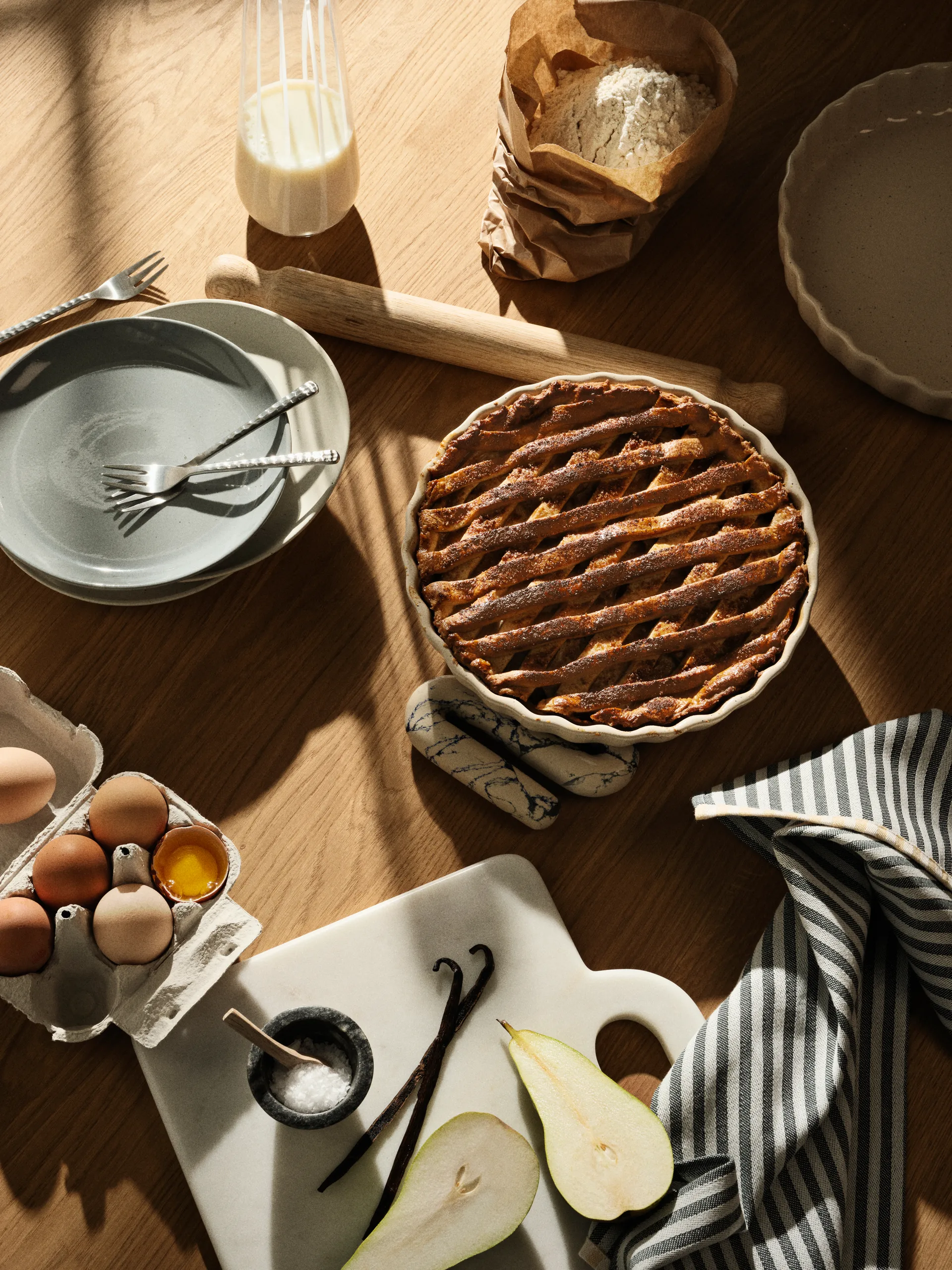 Olina snijplank 14x17 cm, White marble Broste Copenhagen