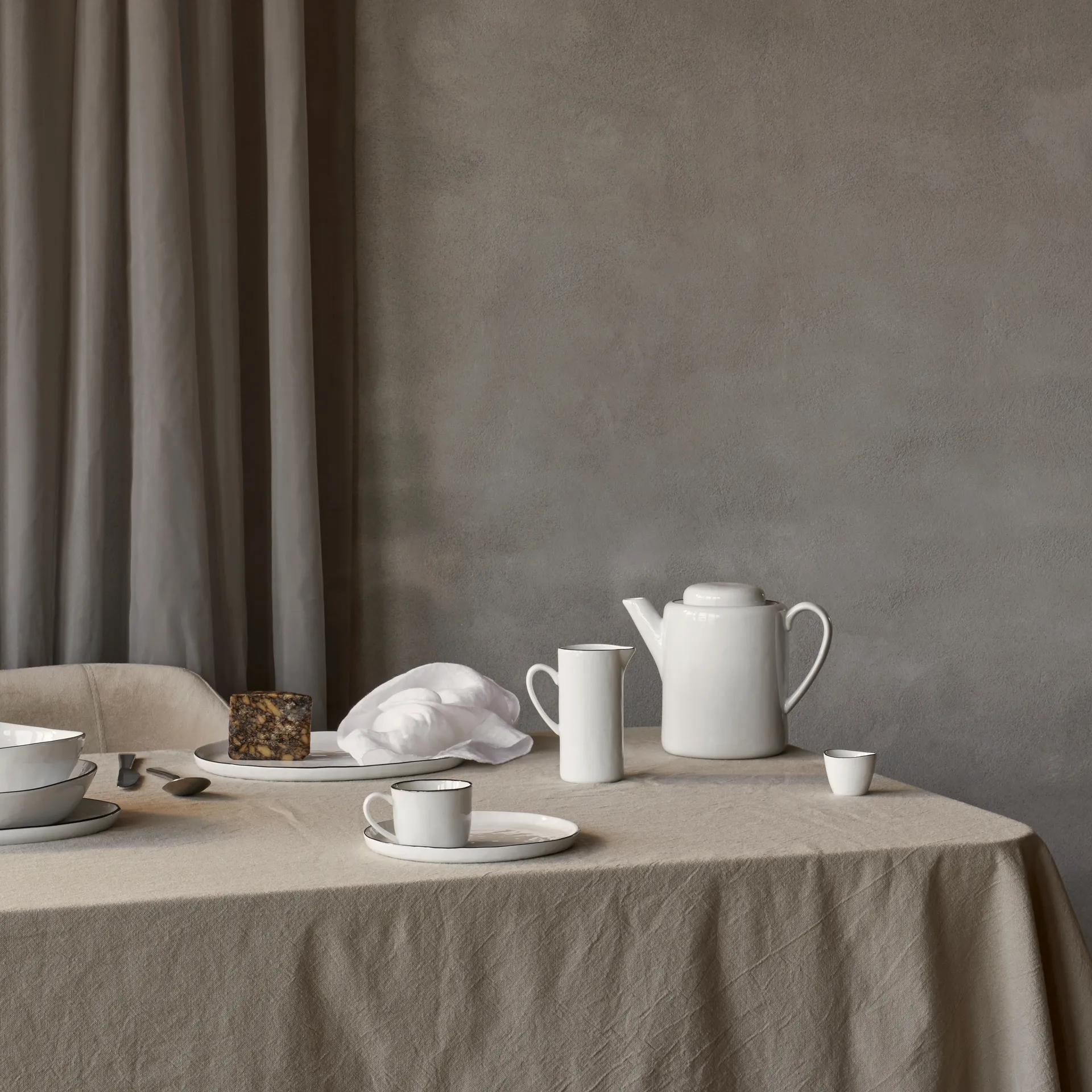 Salt ovaal bord, 20x30 cm Broste Copenhagen