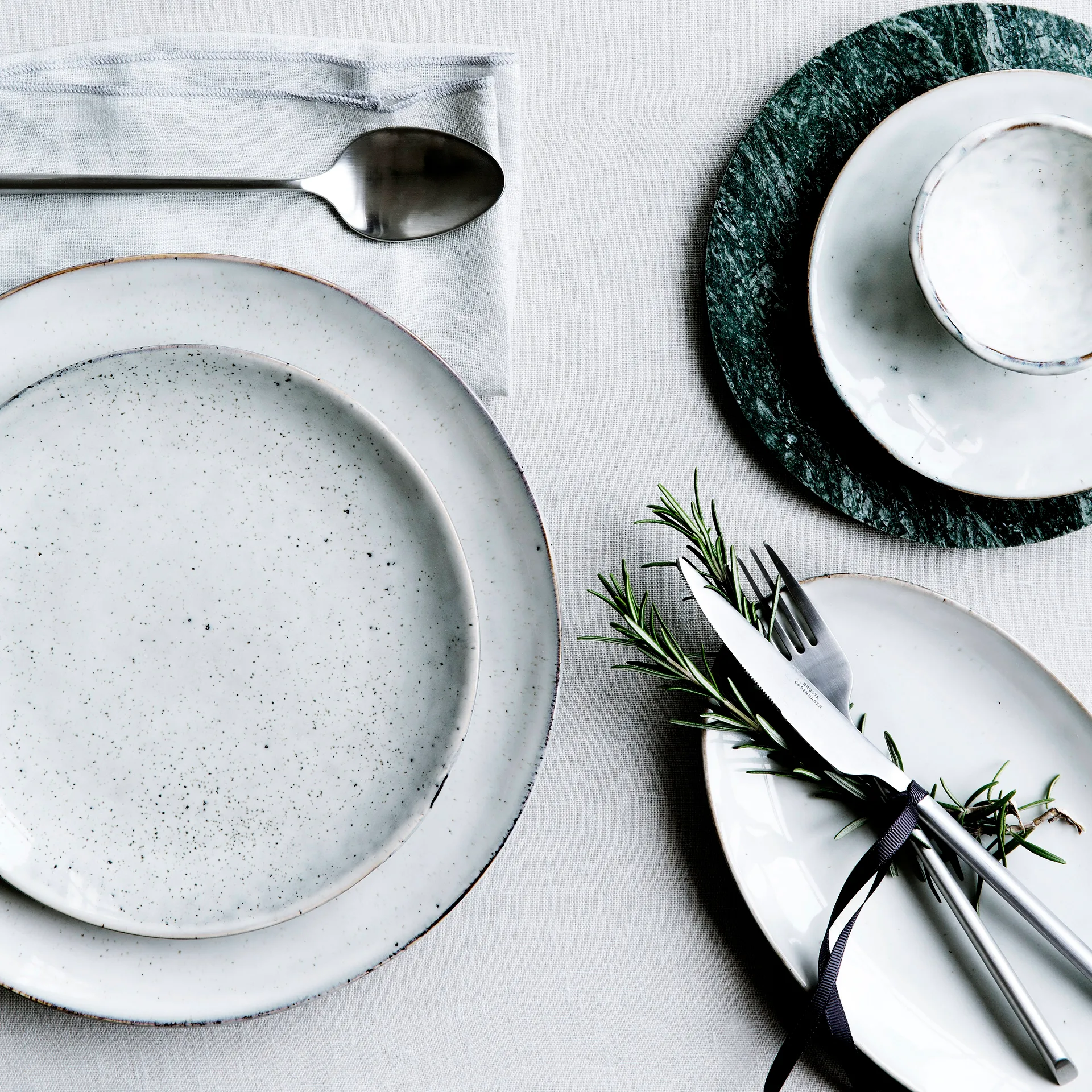 Sletten bestekset 16-delig, roestvrij staal - mat Broste Copenhagen