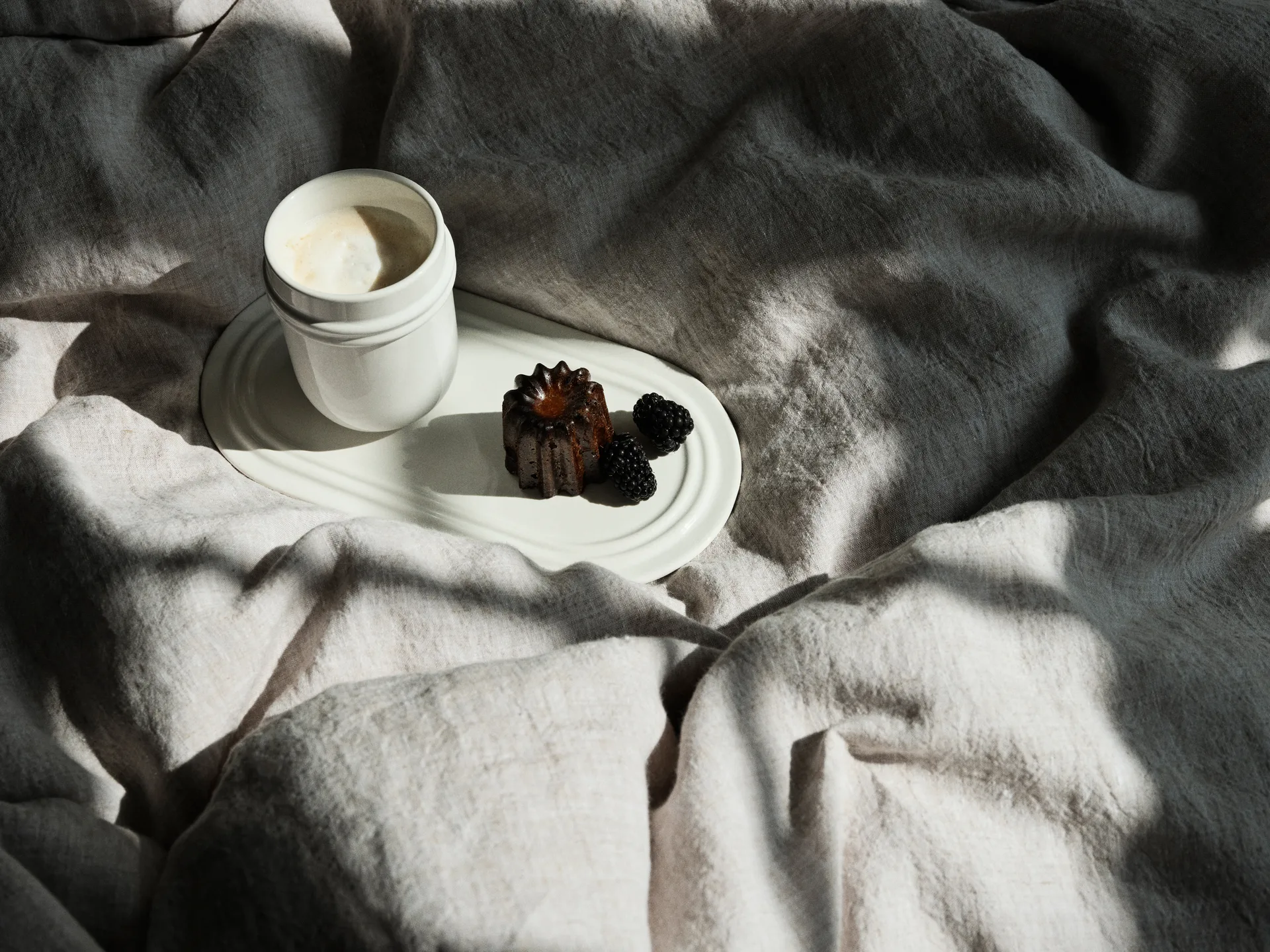 Stevns bord ovaal 27,5 cm, Chalk white Broste Copenhagen