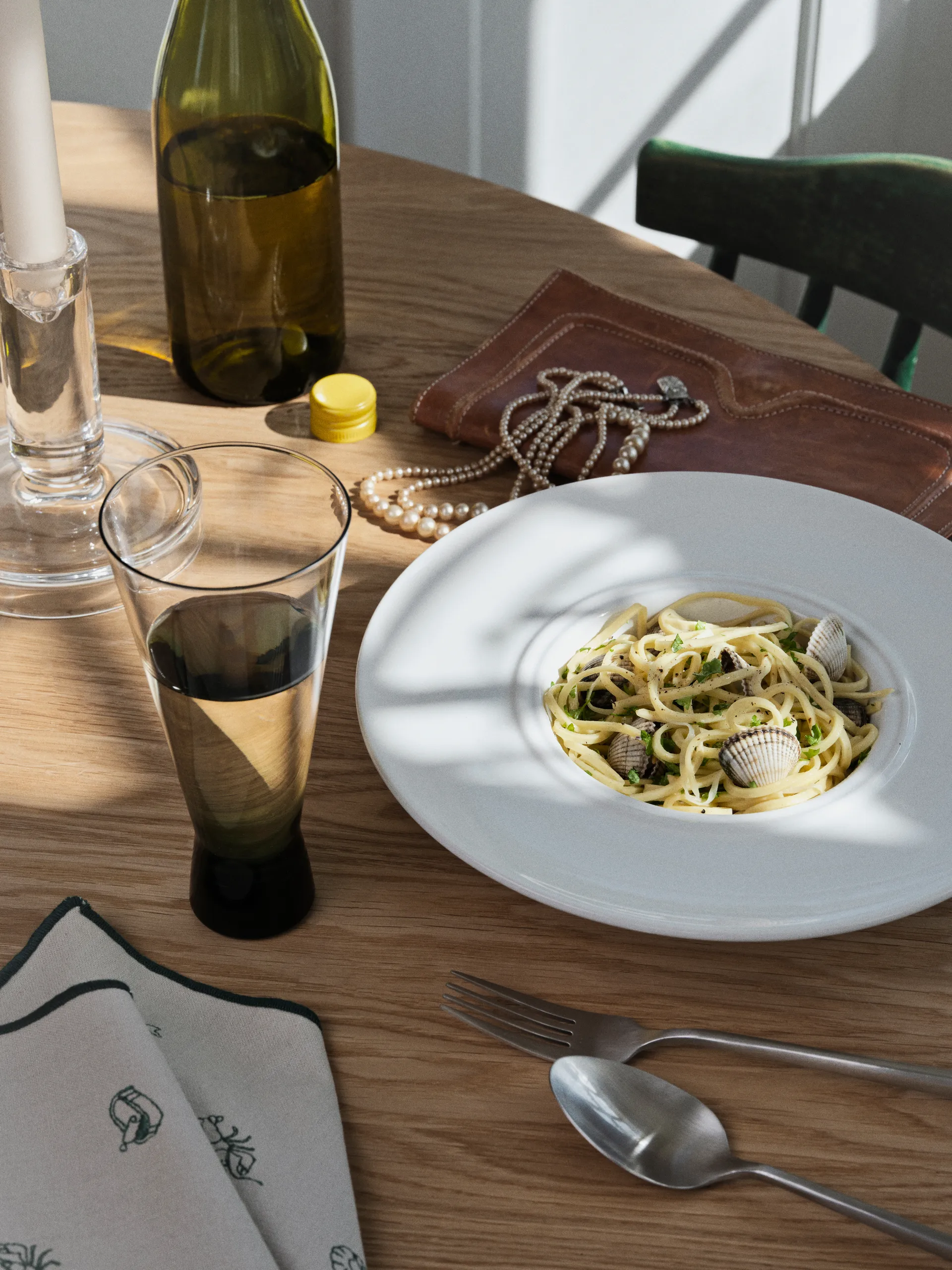 Stevns pastabord Ø26 cm, Chalk white Broste Copenhagen