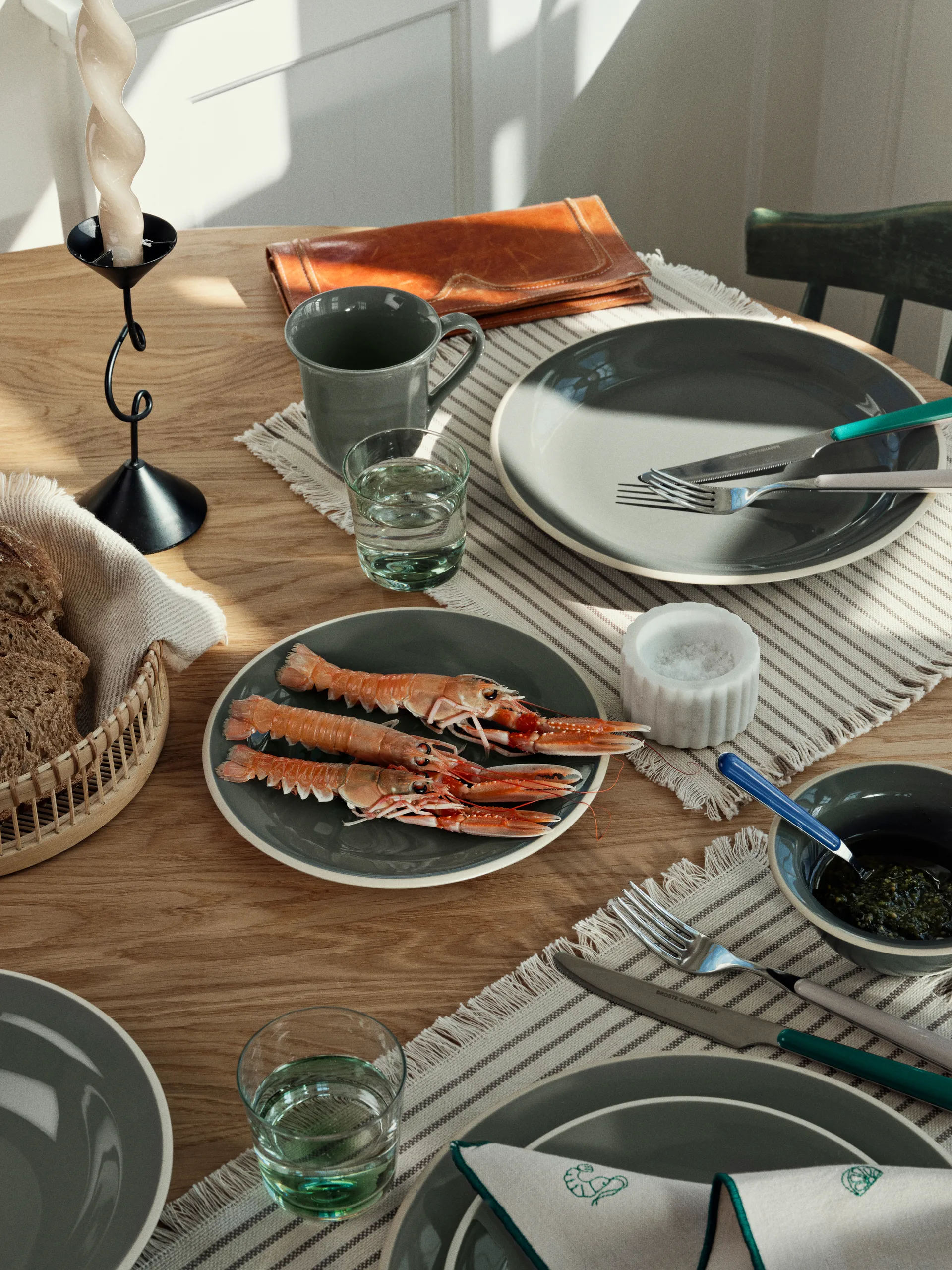 Taverna bord Ø22 cm, Green Broste Copenhagen