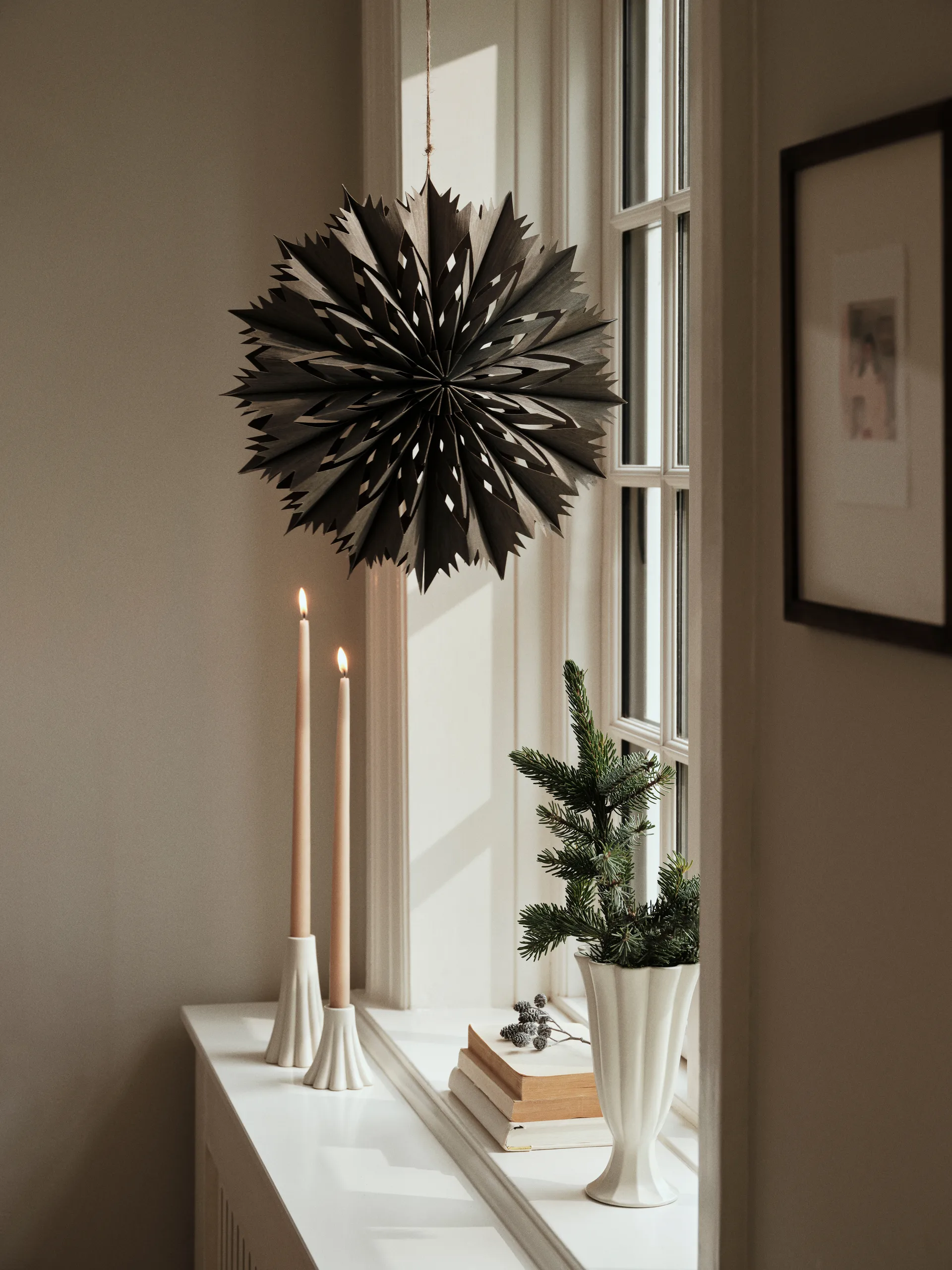 Venja decoratiester M Ø40 cm, Fungi Grey Broste Copenhagen