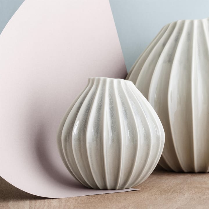 Wide vaas ivory, 15 cm. Broste Copenhagen