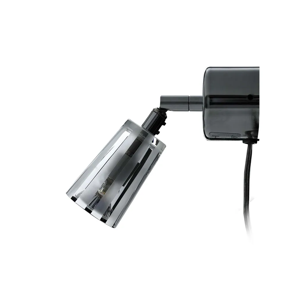 Manhattan 8 muurlamp, transparant glas, matte verticale strepen Bsweden