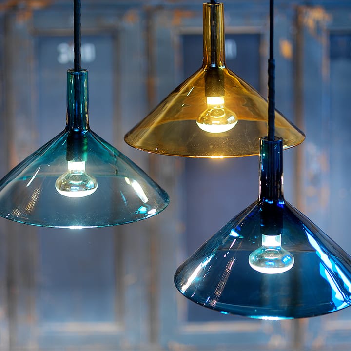 Tratten hanglamp, goud, led Bsweden