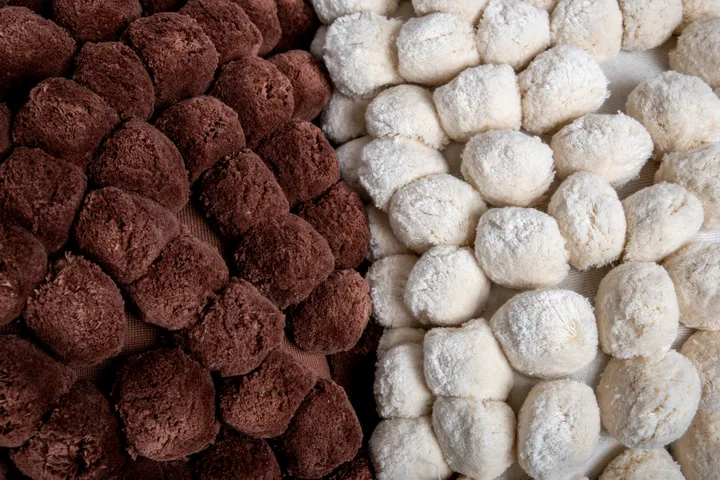 Pom Pom Kussen 45x45 Cm Van By On Nordicnest Nl