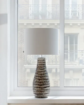 Bartha tafellamp 74 cm - Bruin-beige - By Rydéns