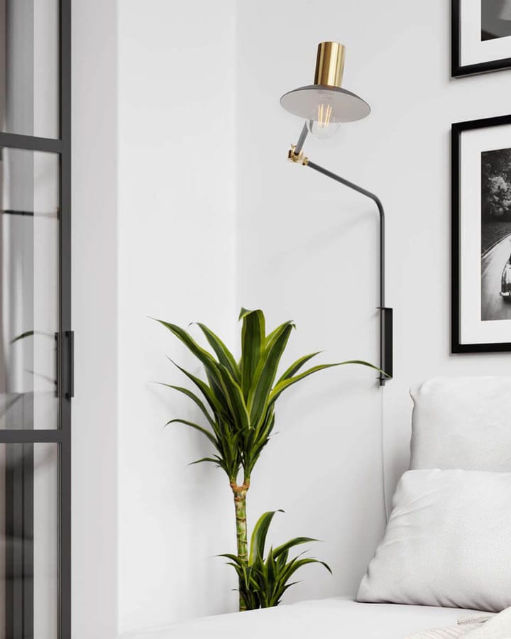 Quinn wandlamp lang, Matzwart By Rydéns