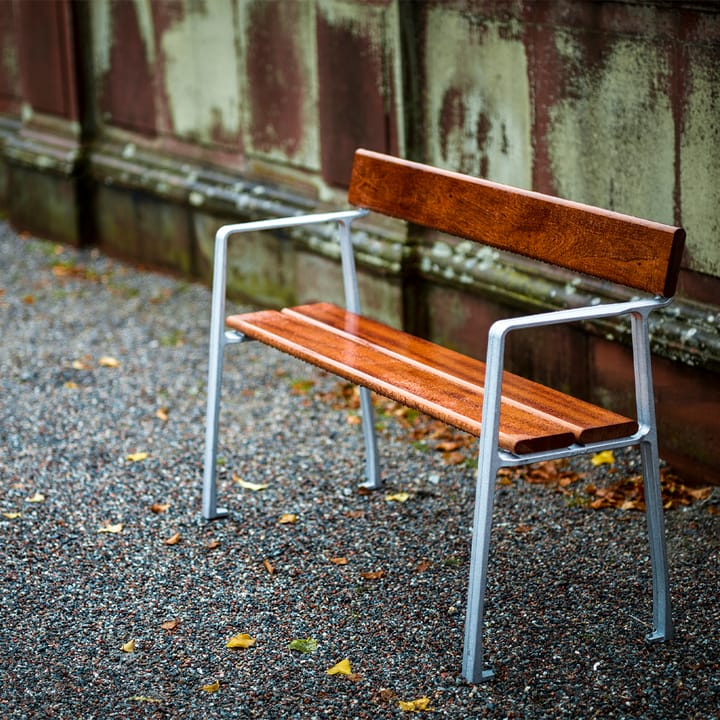 Piccolo bank, Mahonie, onbewerkt aluminium frame Byarums bruk