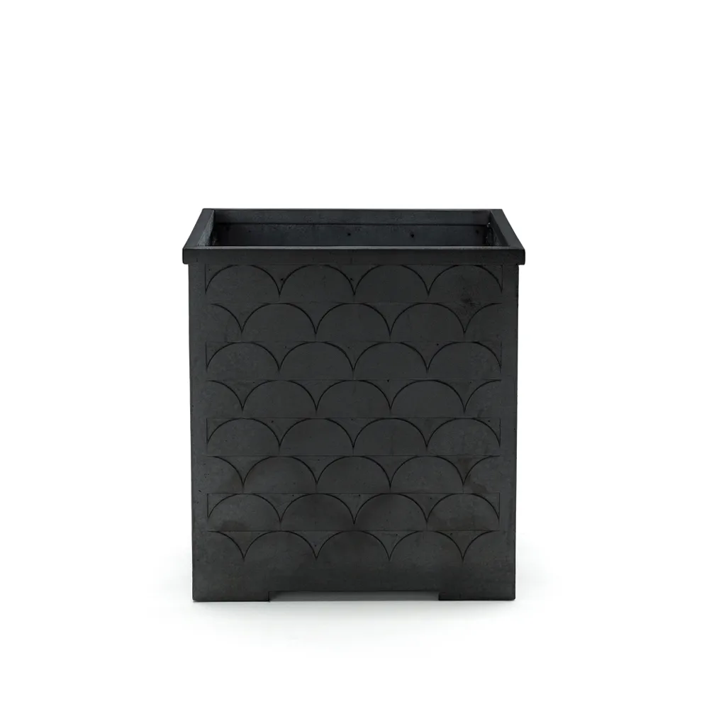 Relief bloempot, Zwart Byarums bruk