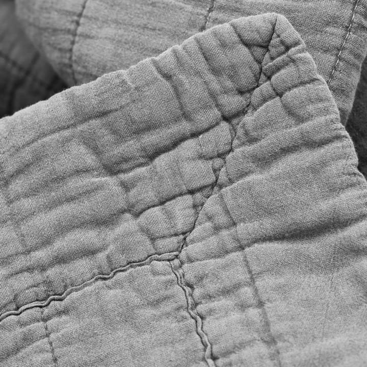 Magnhild gewatteerd bedsprei 160x280 cm - Rock - ByNORD