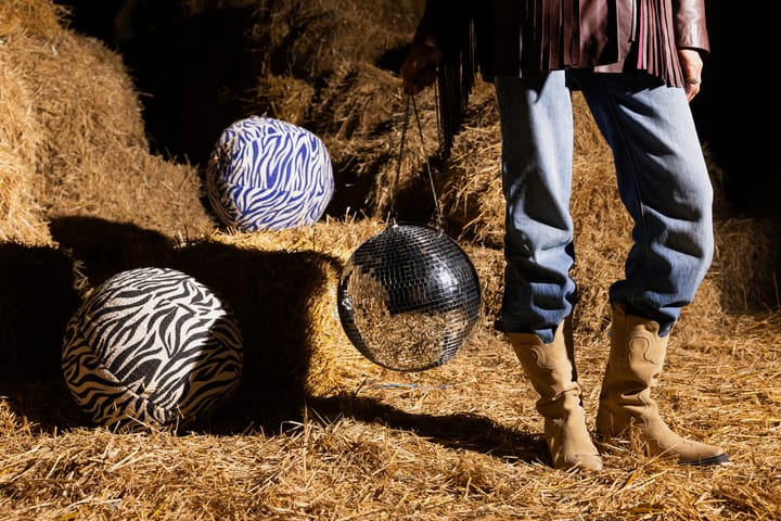 Anima kussen M 50x50 cm, Zebra-blauw Byon