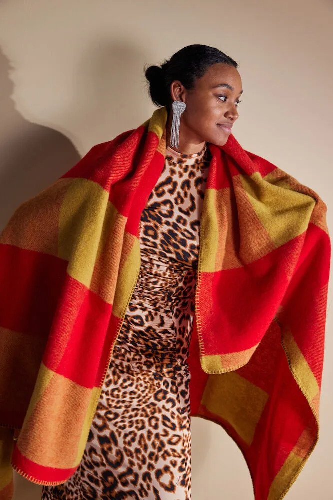 Embrace plaid 130x200 cm, Rood-geel Byon