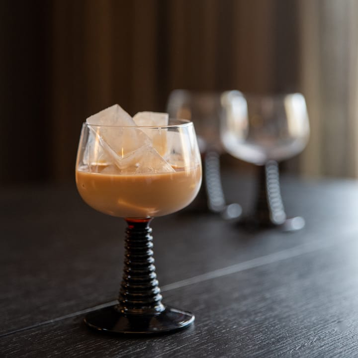 Ewa wijnglas, Helder-bruin Byon