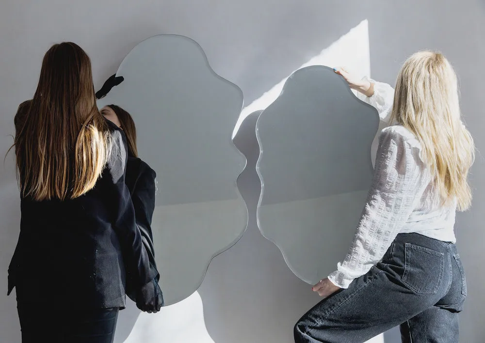 Flow spiegel, M Byon