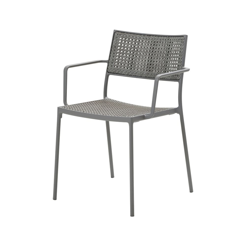Cane-line Less armstoel Light grey | Scandinavisch Interieur | Tuinstoelen | Grijs