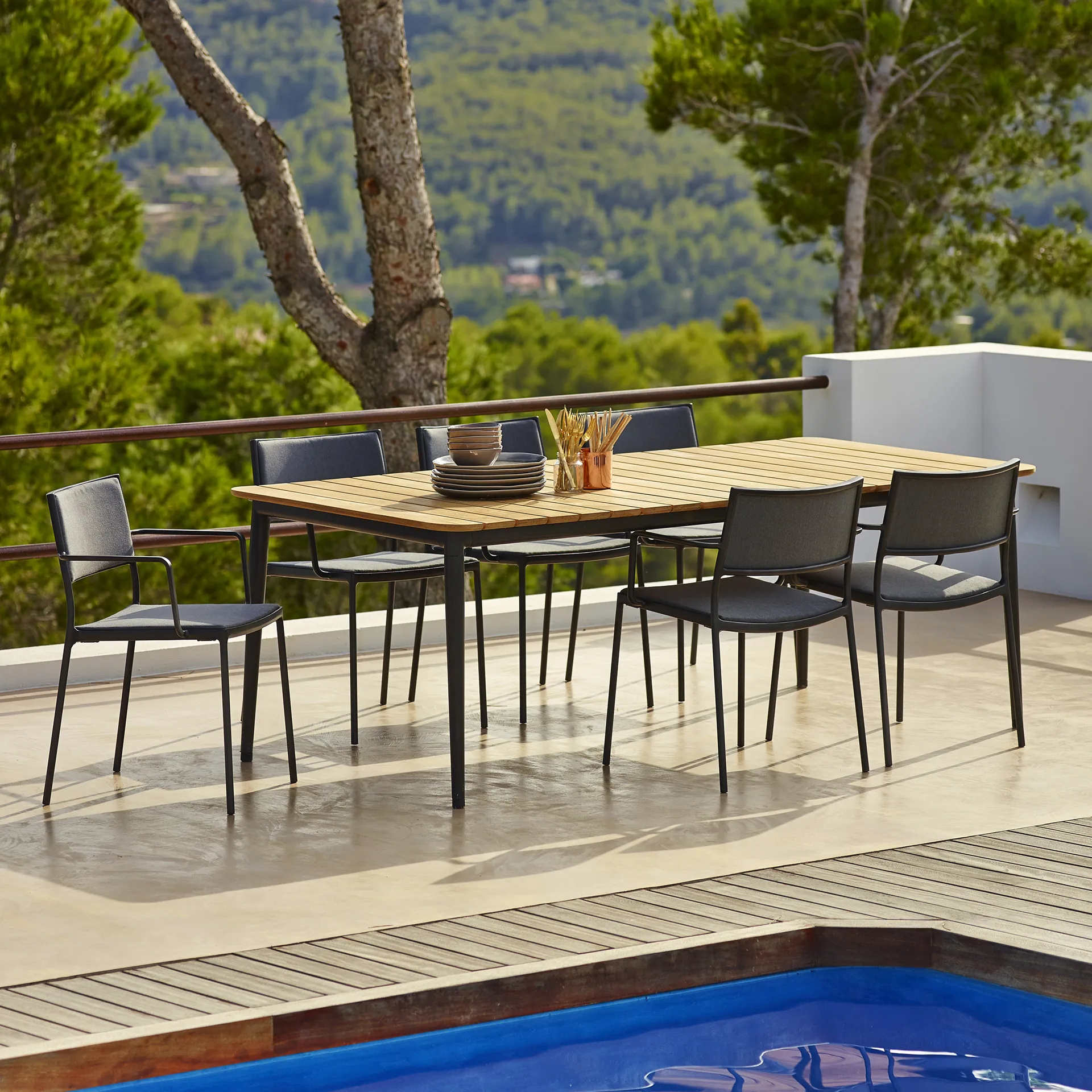 Less armstoel, Natural-lava grey frame Cane-line