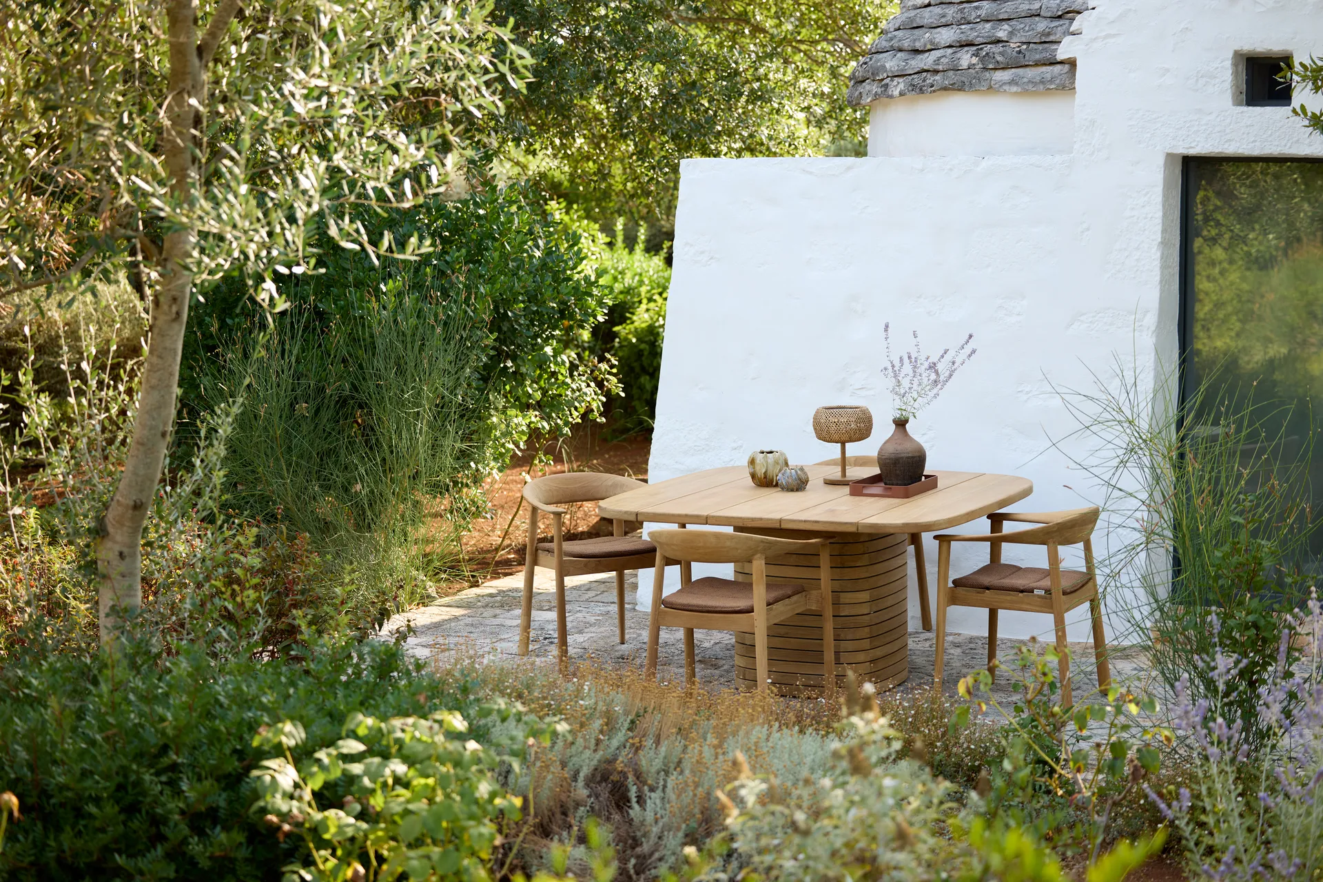 Majestic armstoel, Teak Cane-line