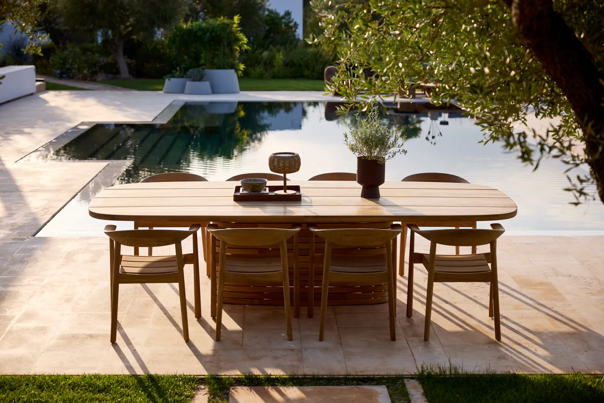 Majestic armstoel, Teak Cane-line