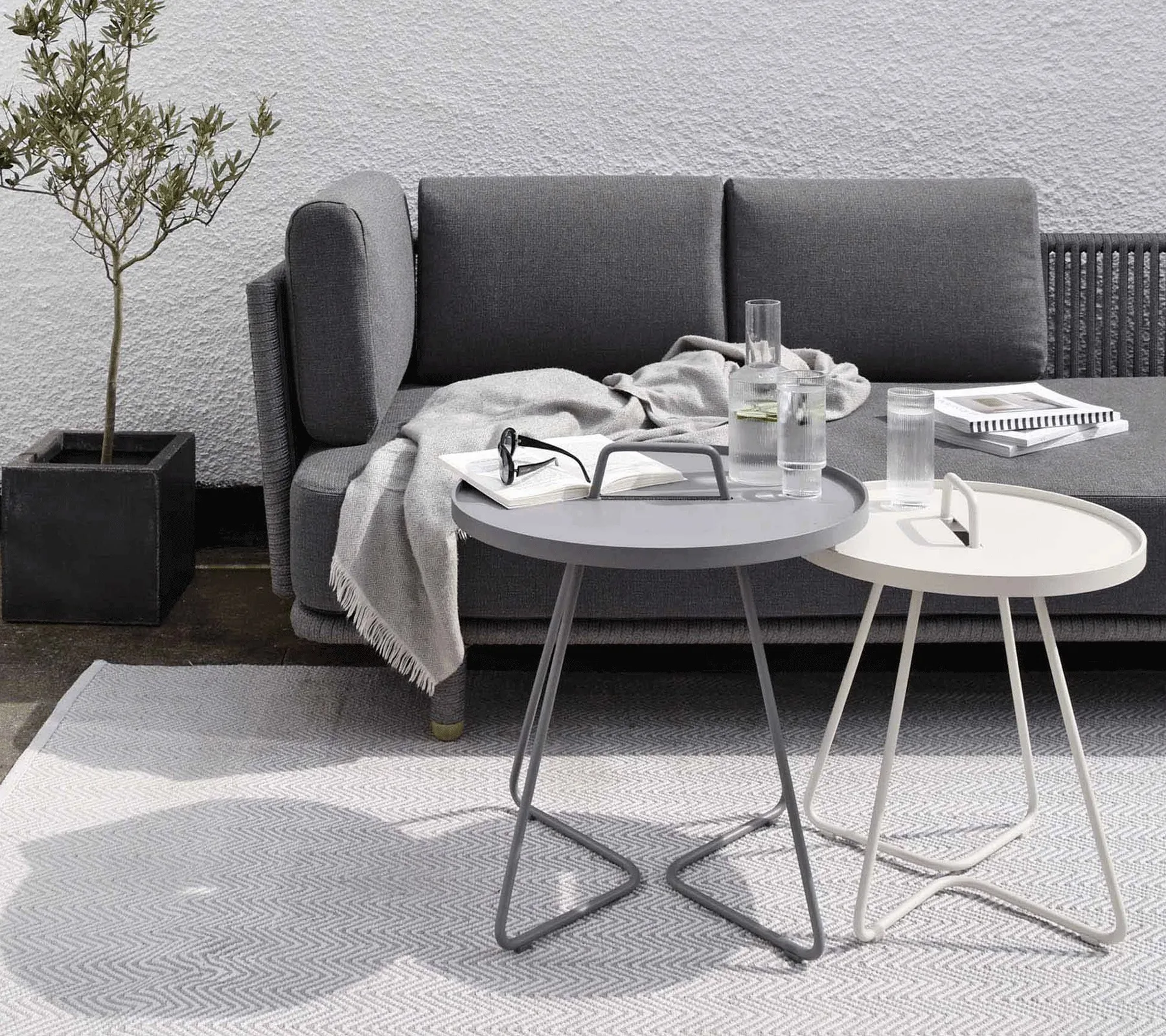 On the move tafel Ø44 cm, Sand Cane-line