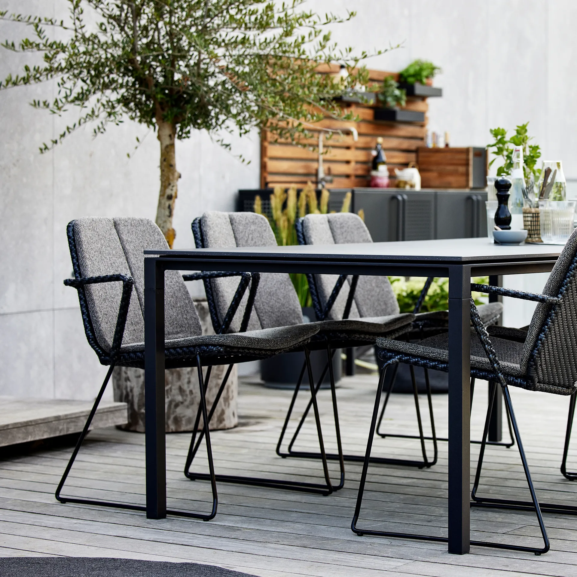Pure tafel 200x100 cm Basalt grey-lava grey,  Cane-line