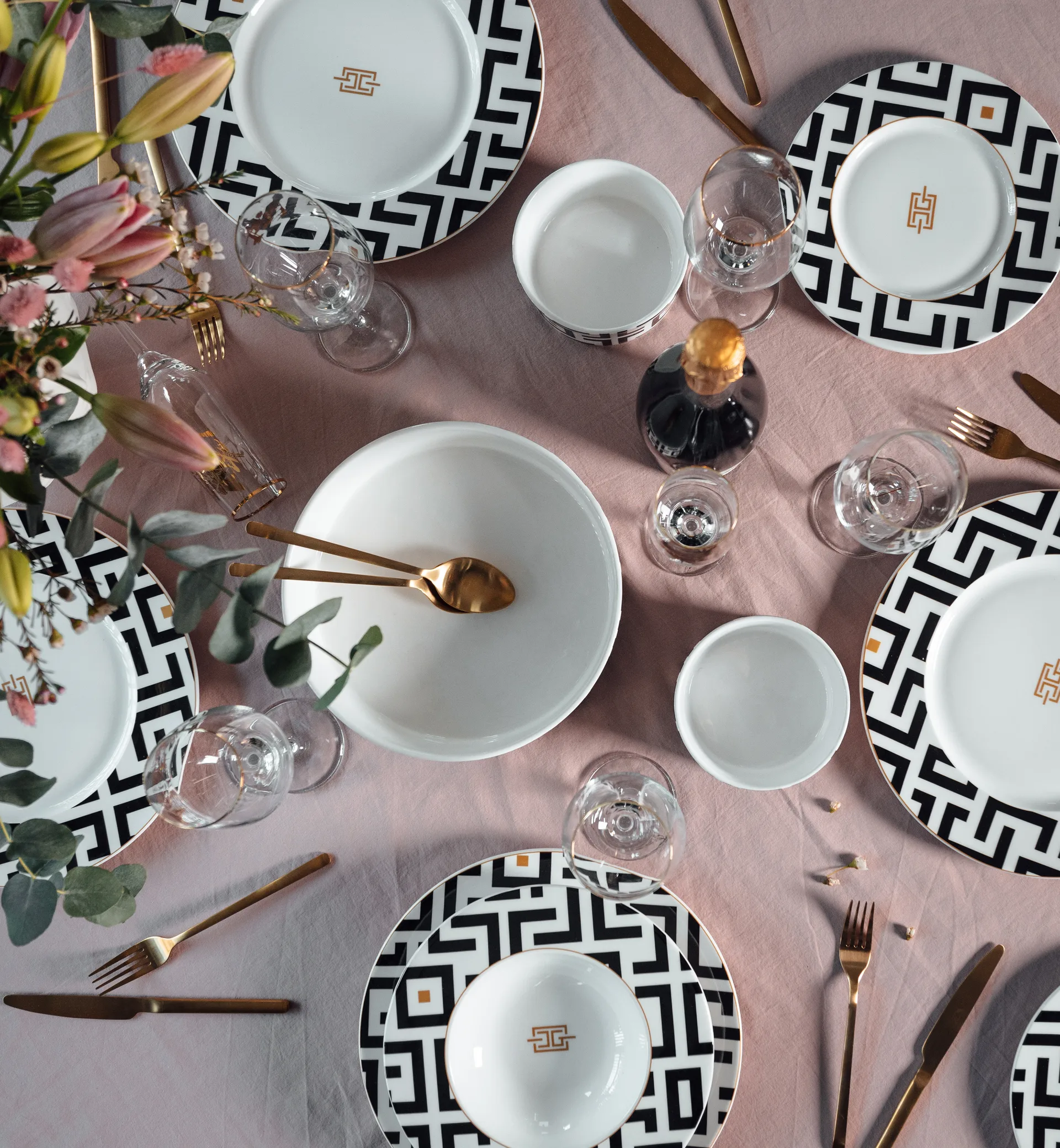 DECO bord Ø22,5 cm, Wit-zwart Carolina Gynning