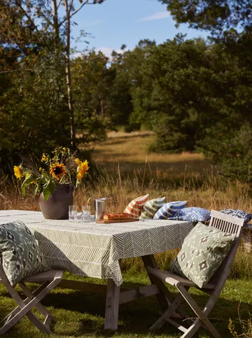 Block Stripe tuinkussen 40x60 cm - Riviera blue-off white - Chhatwal & Jonsson