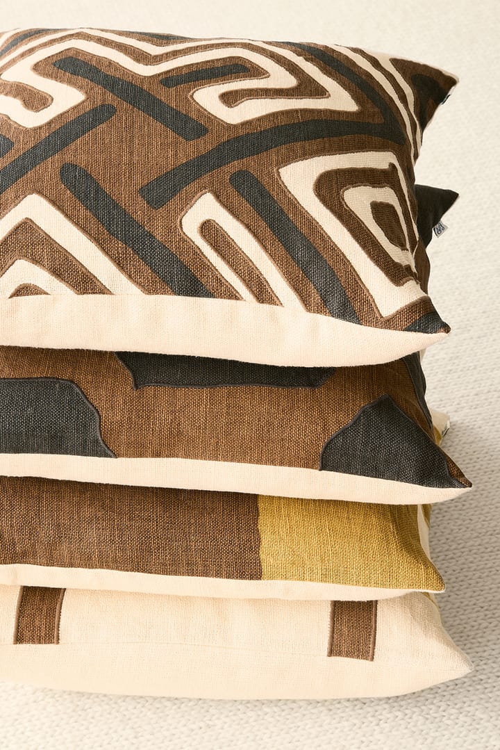 Halo kussenhoes 50x50 cm, Taupe-Spicy Yellow-CactusGreen Chhatwal & Jonsson