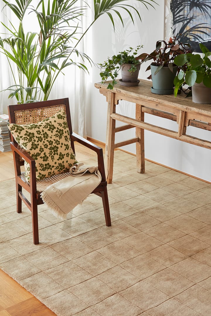 Indu kussenhoes 50x50 cm, Light beige-cactus green Chhatwal & Jonsson