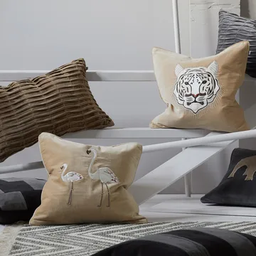 Kussenhoes met geborduurde flamingo, 50x50 cm - Beige - Chhatwal & Jonsson