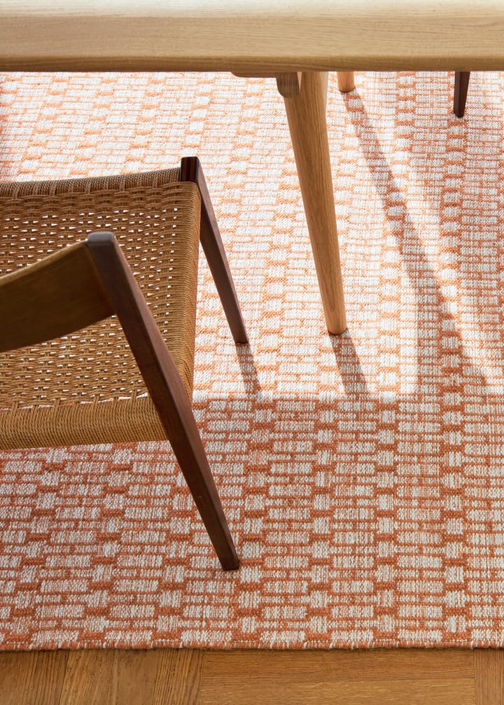 Mahi vloerkleed 200x300 cm, Off white-orange Chhatwal & Jonsson