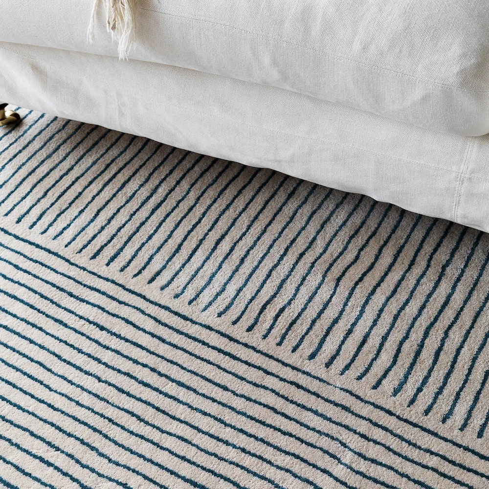 Radha wollen vloerkleed 180x270 cm, Off white-heaven blue Chhatwal & Jonsson