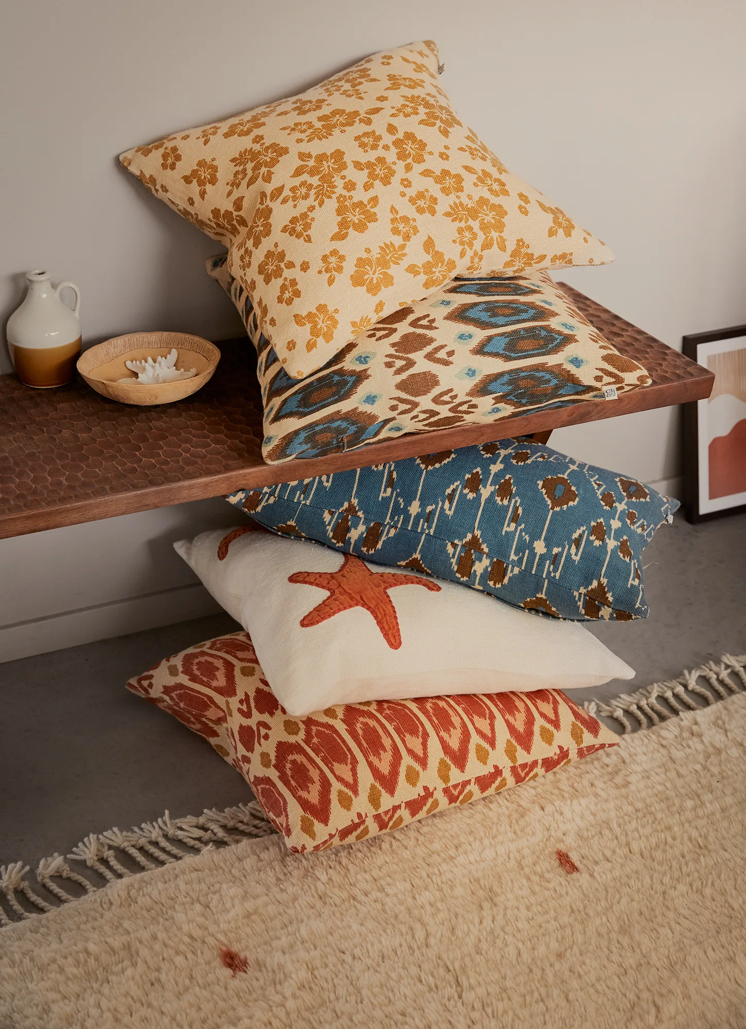 Star Fish kussenhoes 50x50 cm, Off white-orange Chhatwal & Jonsson