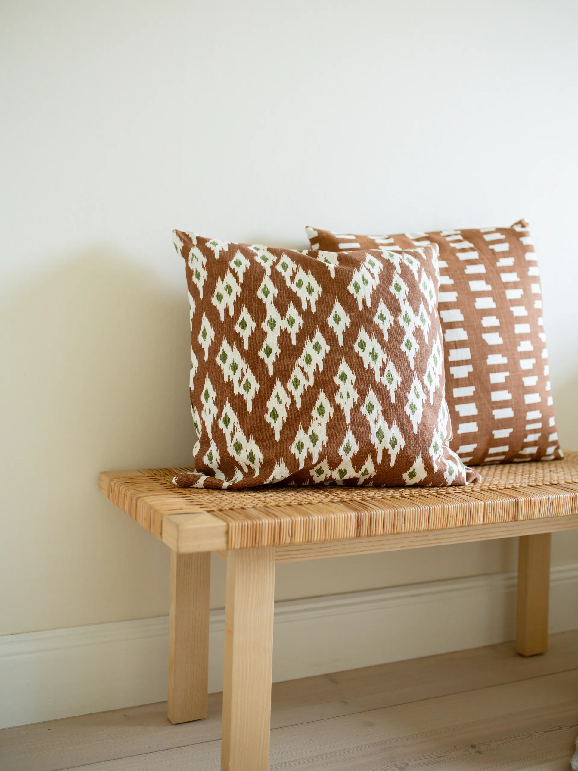 Ikat Block kussenhoes 50x50 cm, Brown Classic Collection