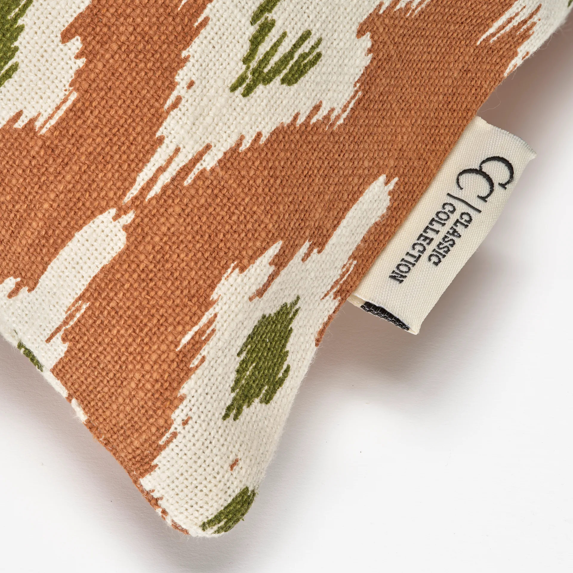 Ikat Diamond kussenhoes 50x50 cm, Bruin Classic Collection