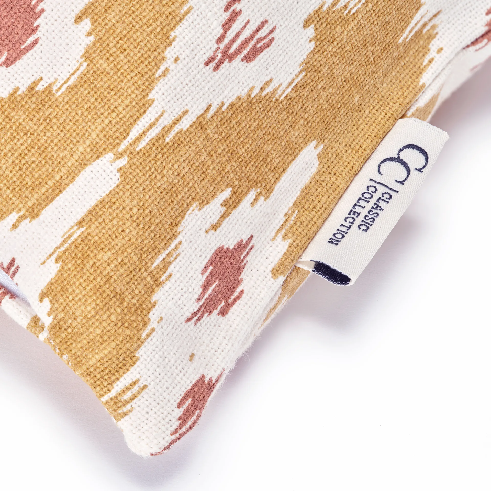 Ikat Diamond kussenhoes 50x50 cm, Geel Classic Collection