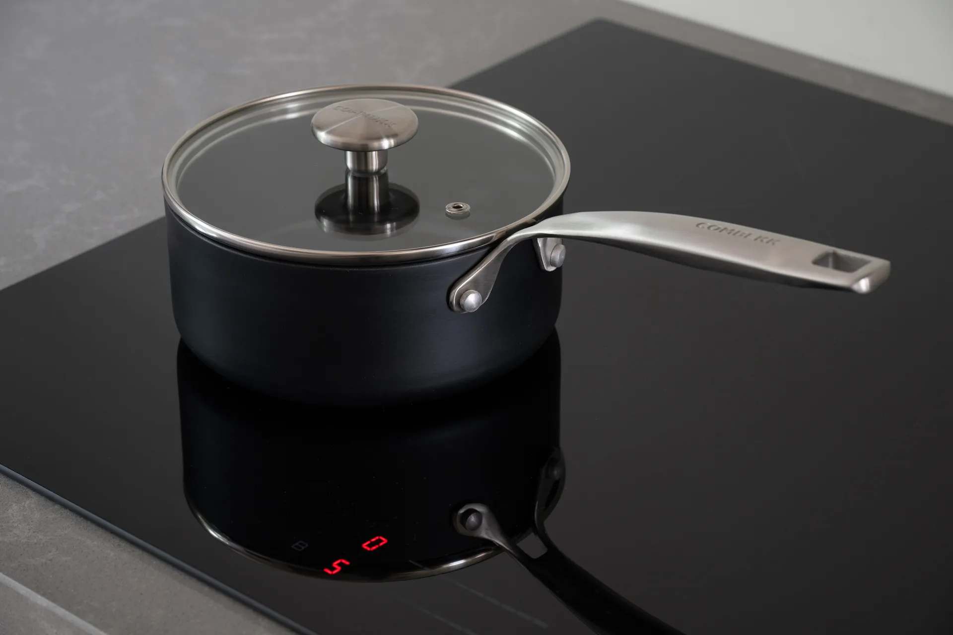 Combekk Element steelpan met deksel aluminium zwart, Ø18 cm Combekk