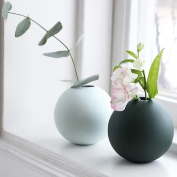 Ball vaas dark green - 8 cm. - Cooee Design