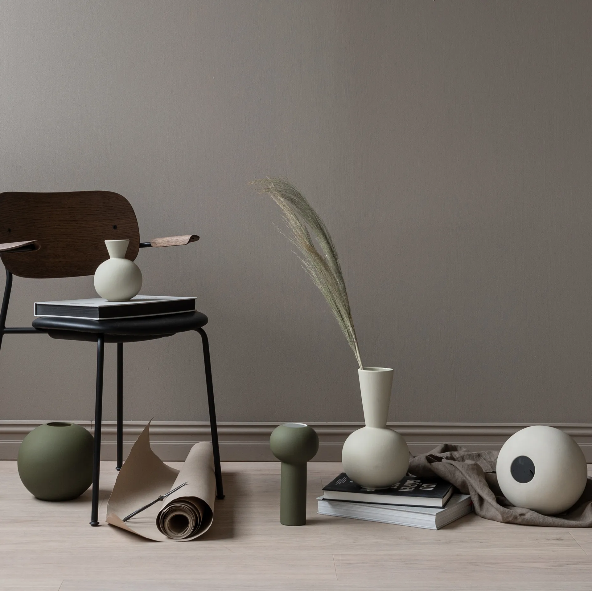 Ball vaas olive, 20 cm Cooee Design