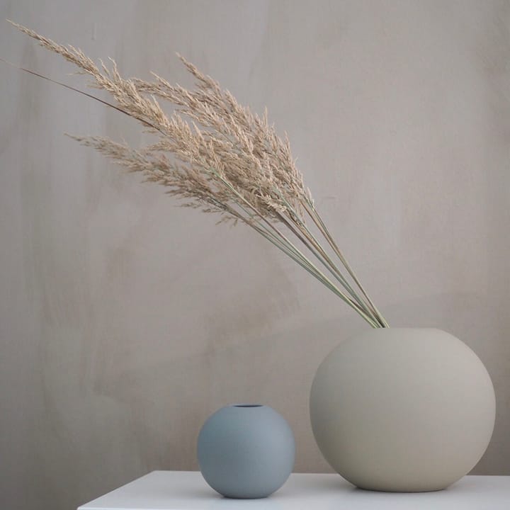 Ball vaas sand - 20 cm. - Cooee Design