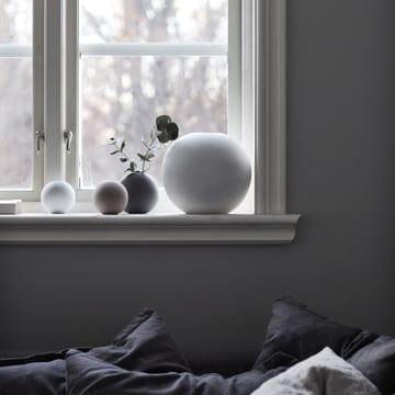 Ball vaas white - 20 cm. - Cooee Design