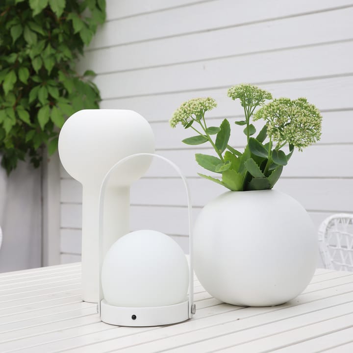 Ball vaas white, 20 cm. Cooee Design