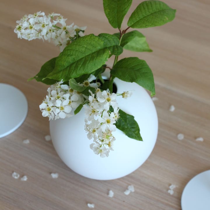 Ball vaas white, 8 cm. Cooee Design