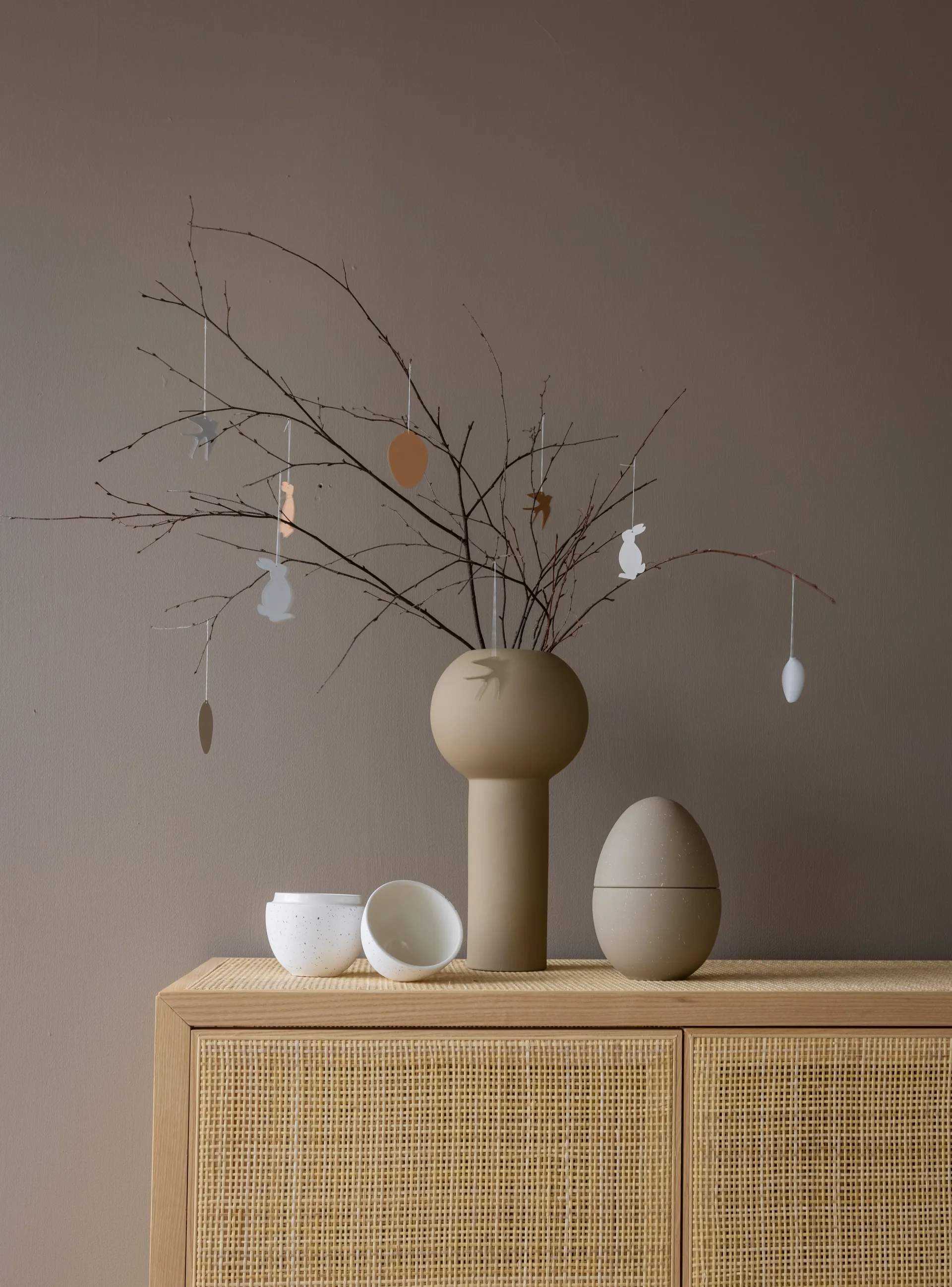 Bonbonnière kom 14 cm, White-mud Cooee Design