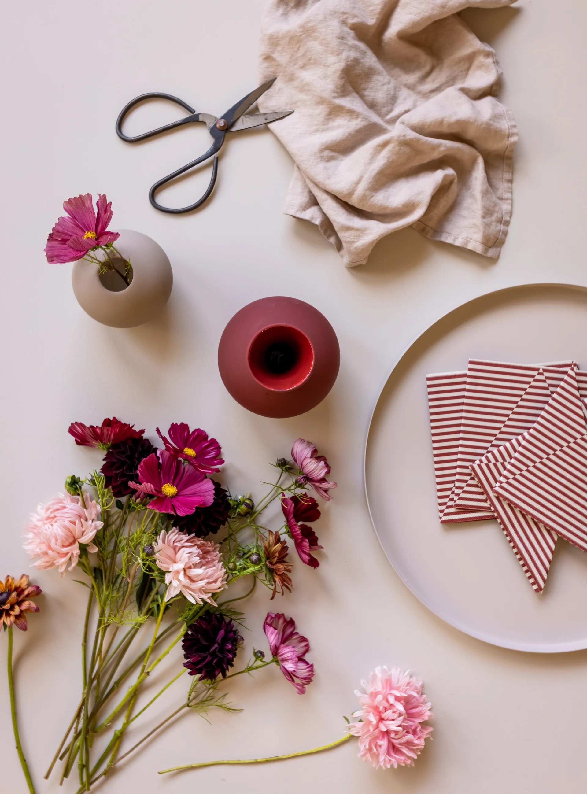 Broken Lines servet 33x33 cm 20-pack, Berry-white Cooee Design