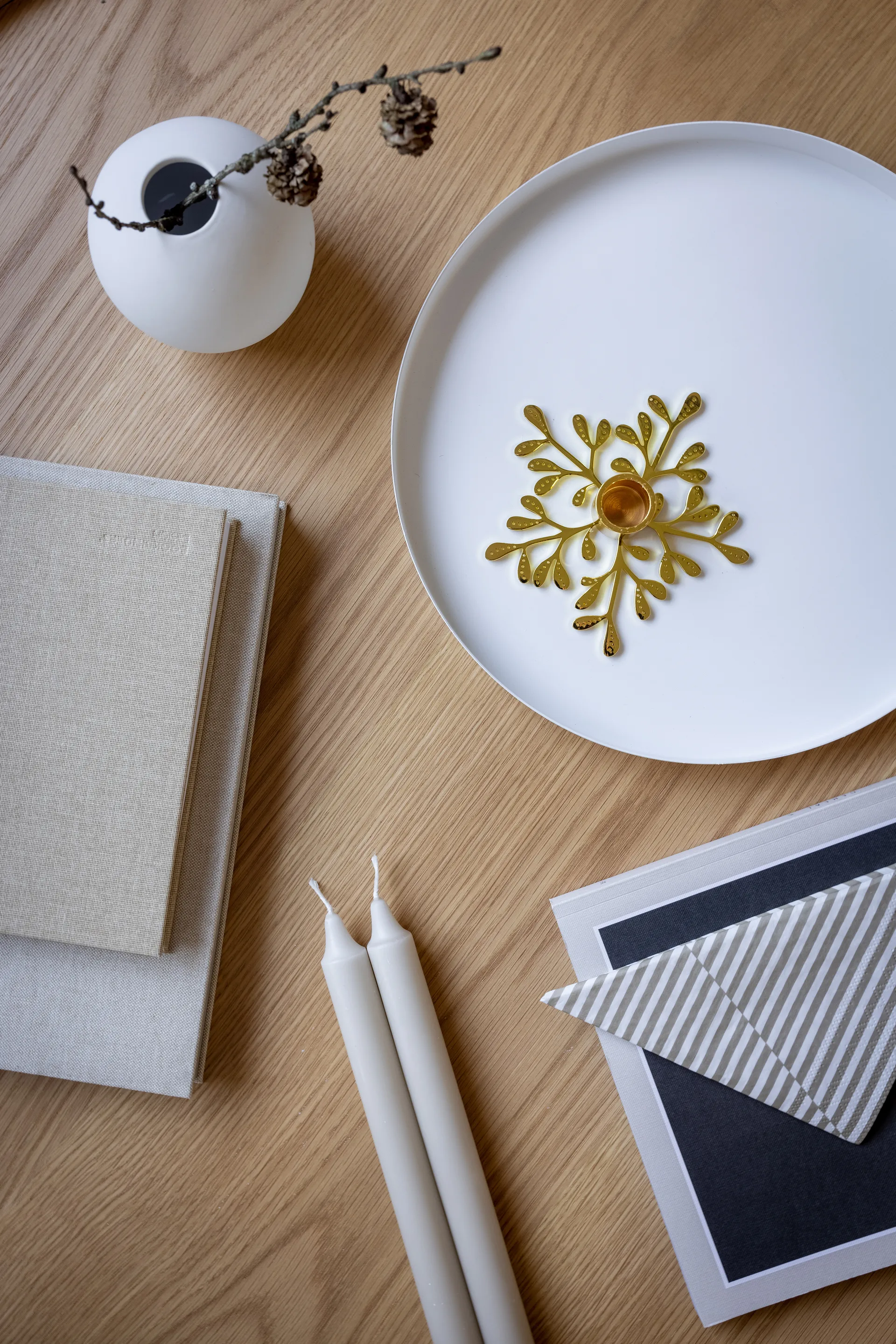 Broken Lines servet 33x33 cm 20-pack, Sand-white Cooee Design