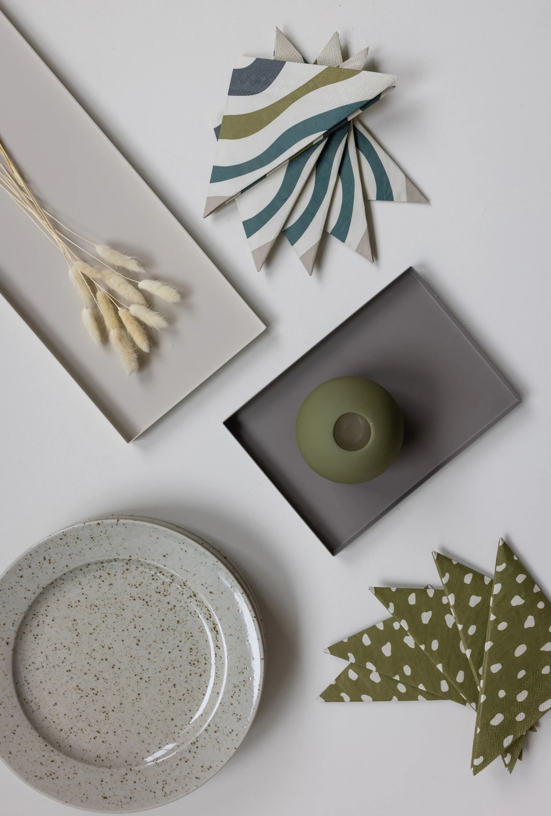 Dots servetten 33x33 cm 20-pack, Olive Cooee Design